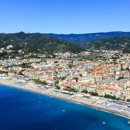 Apartment Scirocco Albisola Superiore